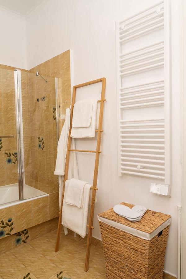 Apartment Visum Acropol ,3br - Private Terrace-jacuzzi - Amazing View Athens