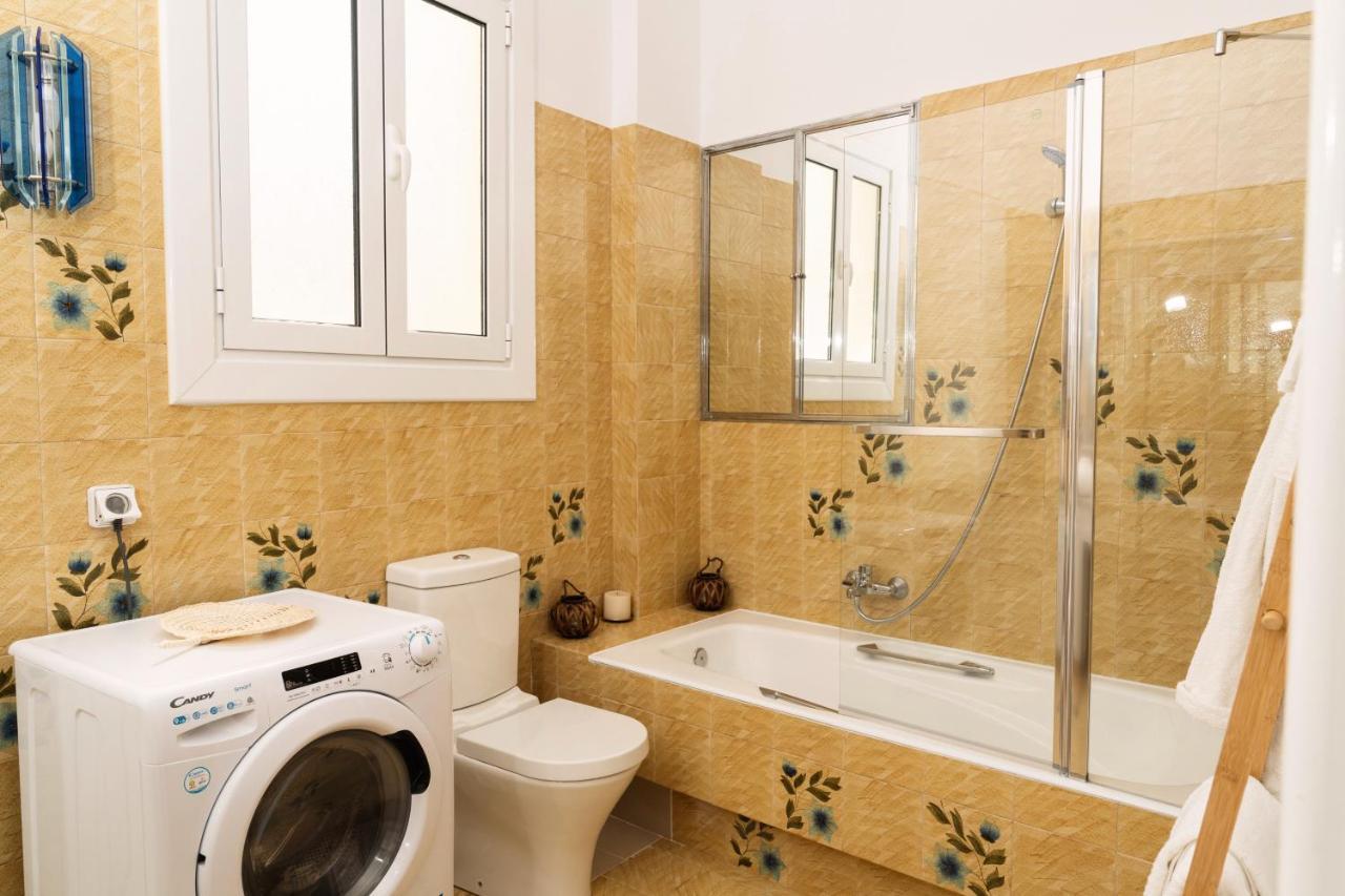 Visum Acropol ,3br - Private Terrace-jacuzzi - Amazing View * Atenas